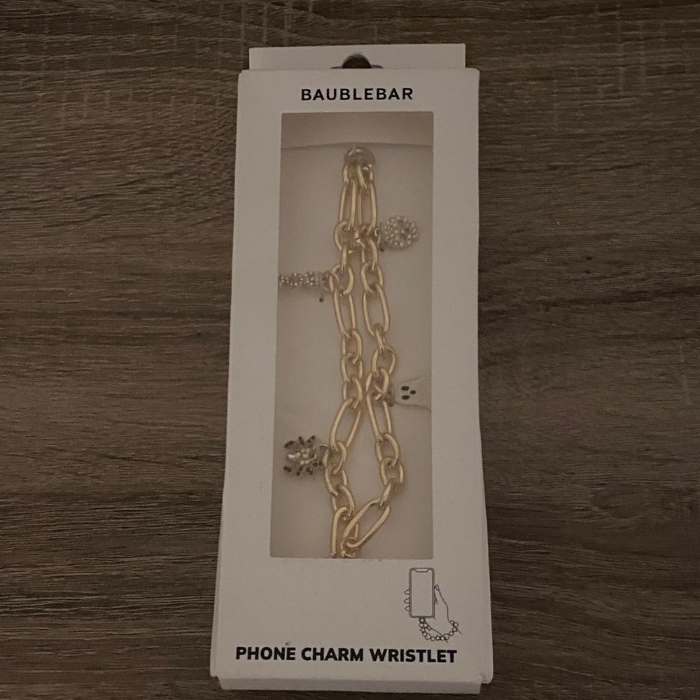 BaubleBar Gold Chain Halloween Phone Accessory